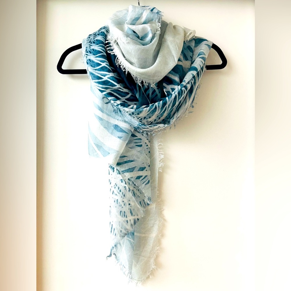 TILO Scarf Cashmere & Modal beautiful blue blend. Never worn. Ultra soft.